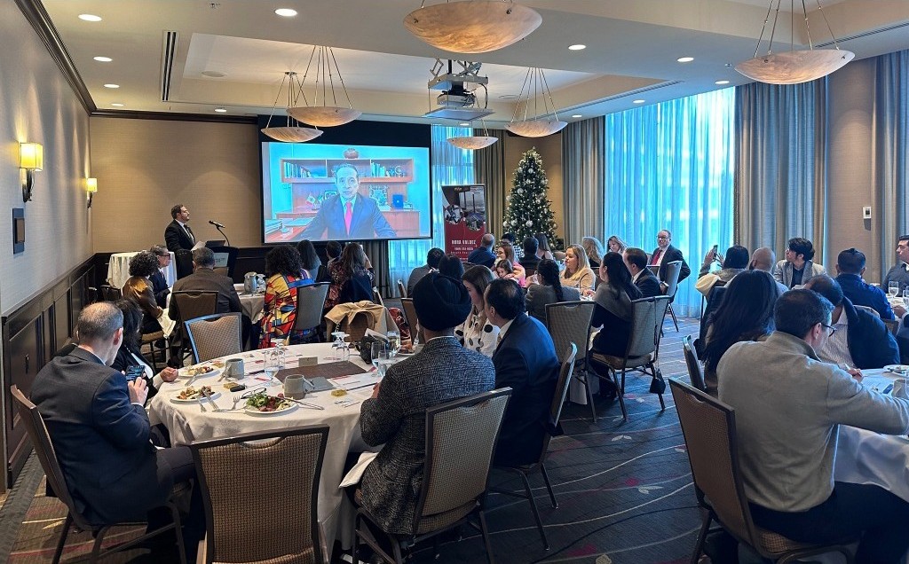 Hybrid event production setup with platform monitoring and audio routing